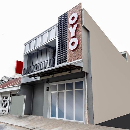 Super Oyo 2345 Homestay Jaya Μεντάν Εξωτερικό φωτογραφία