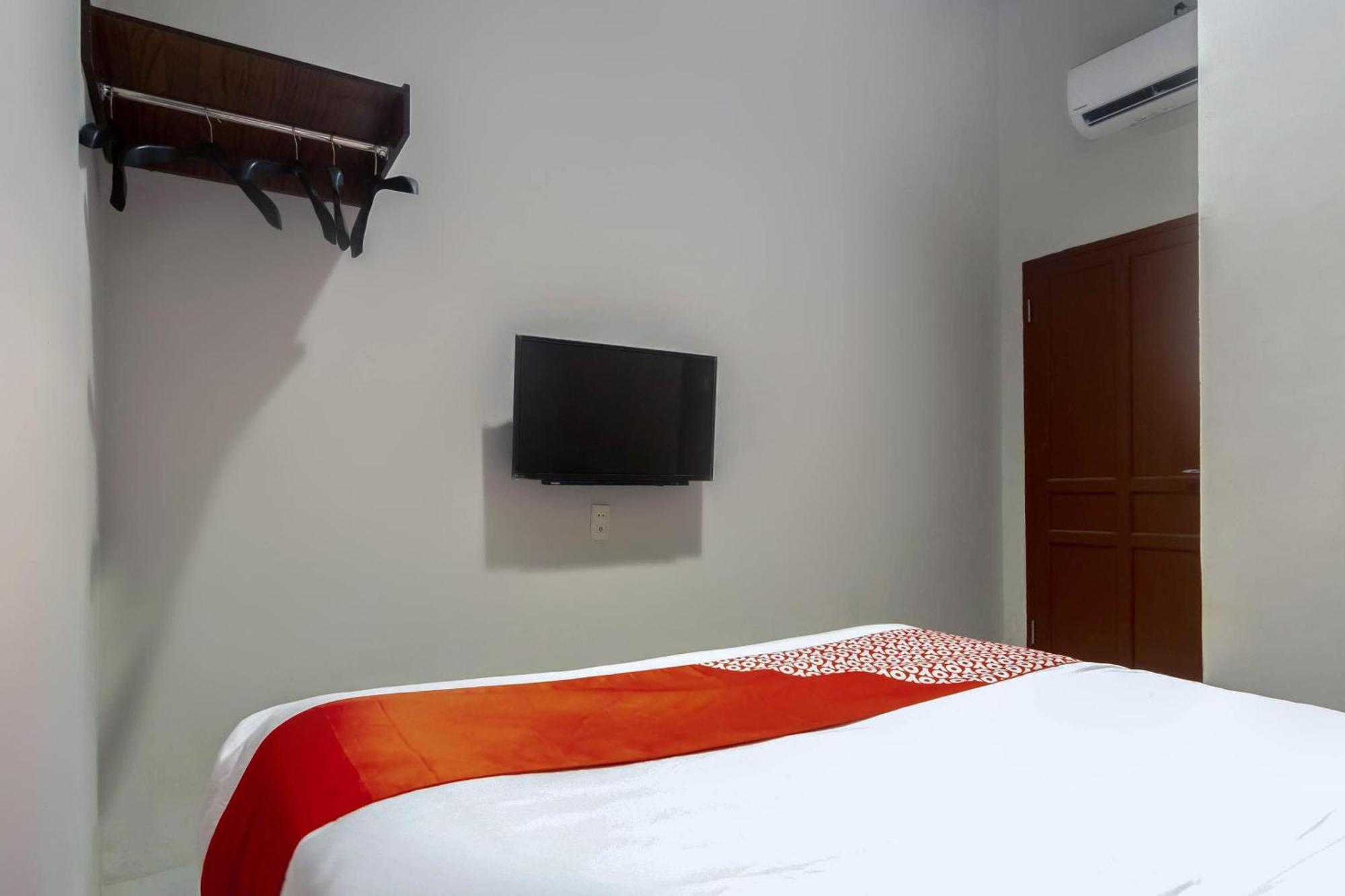 Super Oyo 2345 Homestay Jaya Μεντάν Εξωτερικό φωτογραφία