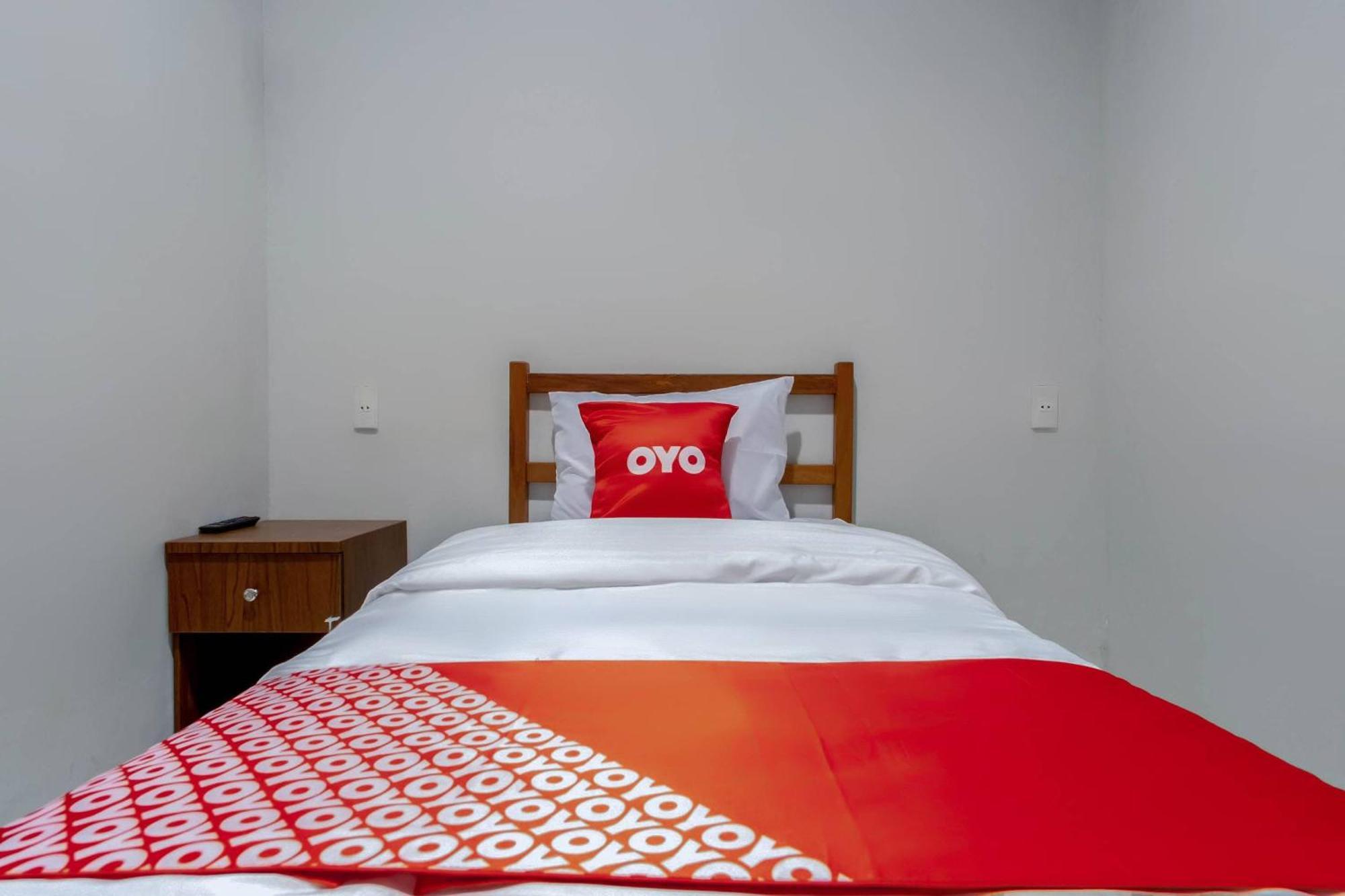 Super Oyo 2345 Homestay Jaya Μεντάν Εξωτερικό φωτογραφία